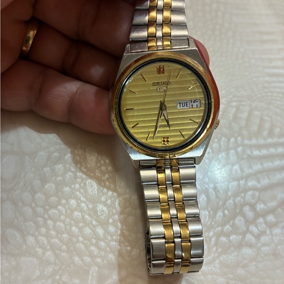 Seiko vintage Gold color  Men's Watch - Picture 9 of 11